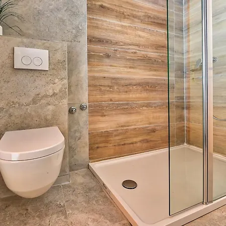 Oscar Zadarvillas Задар