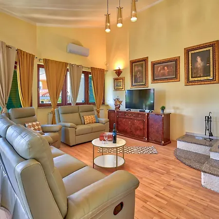 Вилла Oscar Zadarvillas