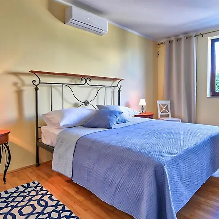 וילה Oscar Zadarvillas *